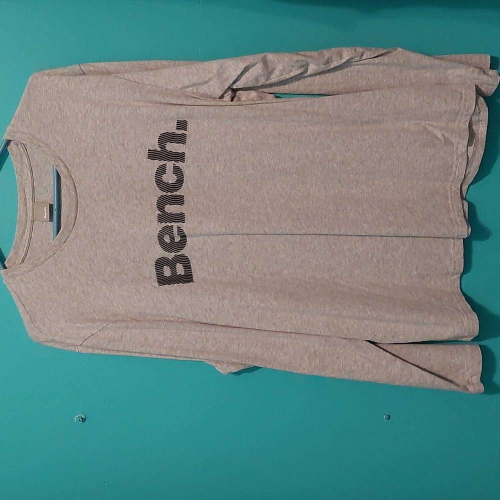 Men's Bench Long Sleeve Shirt Size XL